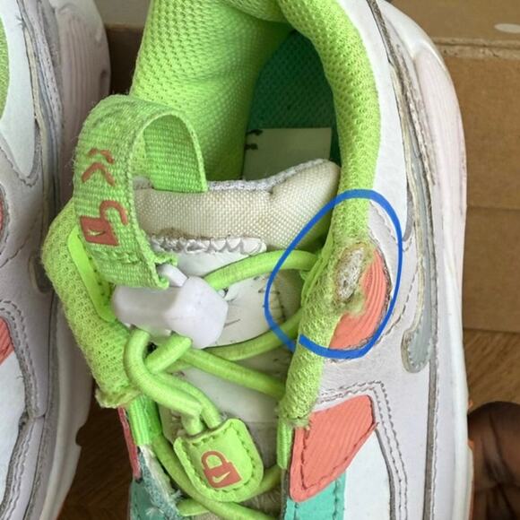 Nike Airmax 90 Toggle White/Crimson Bliss Toddler Sneakers - SZ 8 C - Picture 7 of 16